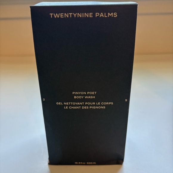 TwentyNine Palms Skincare Set Face Moisturizer, Body Wash & Exfoliating Solution - Picture 3 of 11